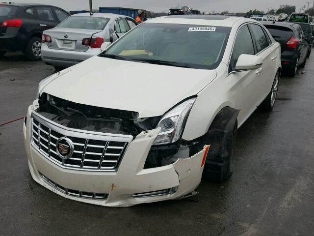 2G61M5S38E9325685 - 2014 CADILLAC XTS LUXURY WHITE photo 2