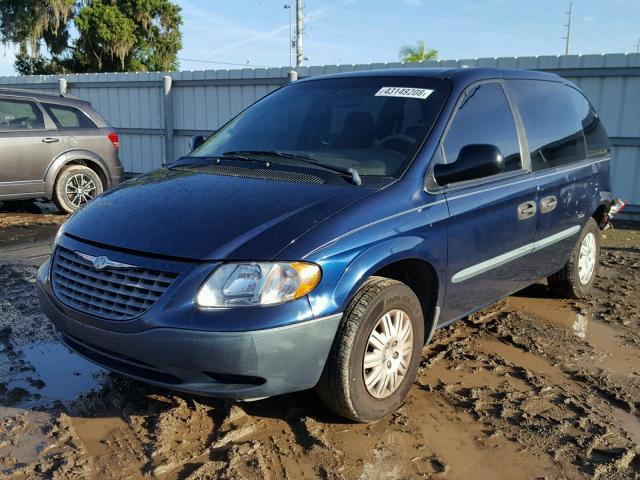 1C4GJ15B32B639850 - 2002 CHRYSLER VOYAGER EC BLUE photo 2