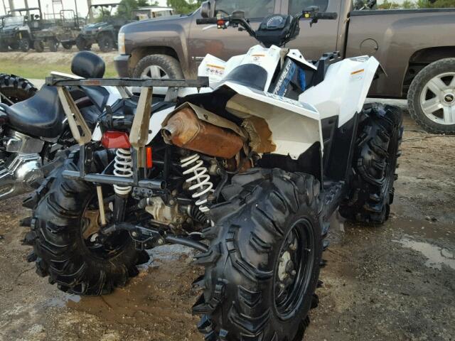 4XASVA858HA647713 - 2017 POLARIS SCRAMBLER WHITE photo 4