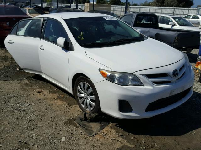 2T1BU4EE6CC824877 - 2012 TOYOTA COROLLA BA WHITE photo 1