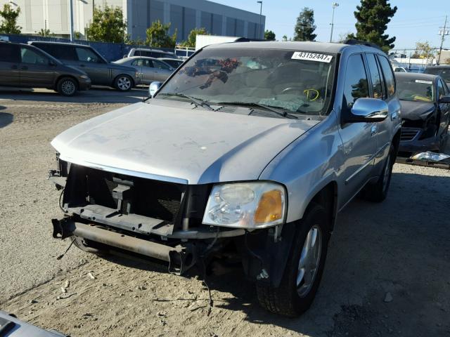 1GKDS13S772114059 - 2007 GMC ENVOY SILVER photo 2