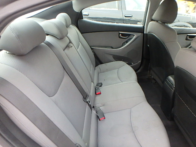 KMHDH4AE1BU160536 - 2011 HYUNDAI ELANTRA GL SILVER photo 6