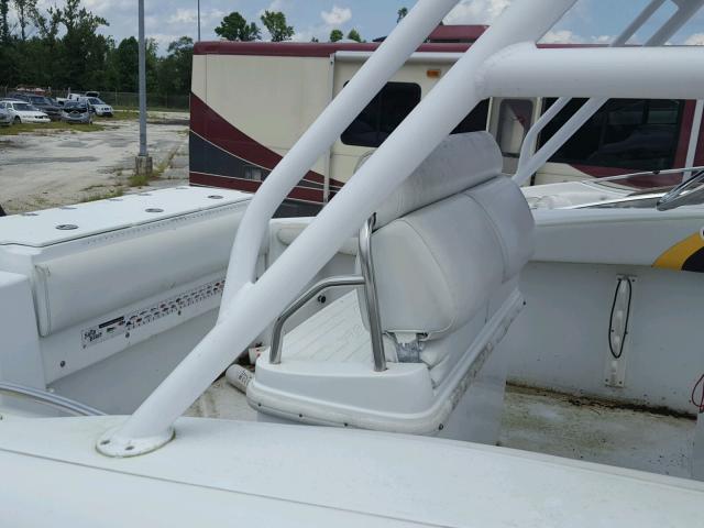 AGC63004F102 - 2002 BAJA BOAT WHITE photo 6