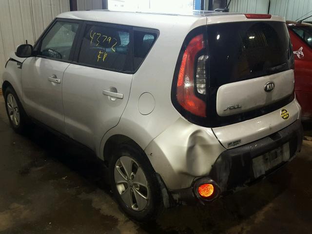 KNDJN2A28E7707525 - 2014 KIA SOUL SILVER photo 3