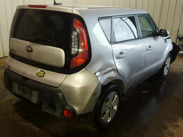 KNDJN2A28E7707525 - 2014 KIA SOUL SILVER photo 4