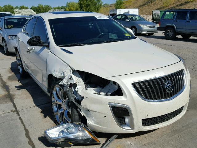 2G4GV5GV5C9100695 - 2012 BUICK REGAL WHITE photo 1