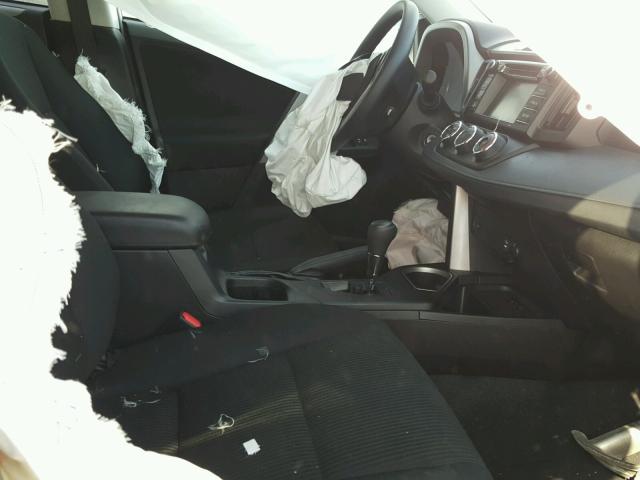 2T3ZFREV2HW377371 - 2017 TOYOTA RAV4 灰色 照片 5