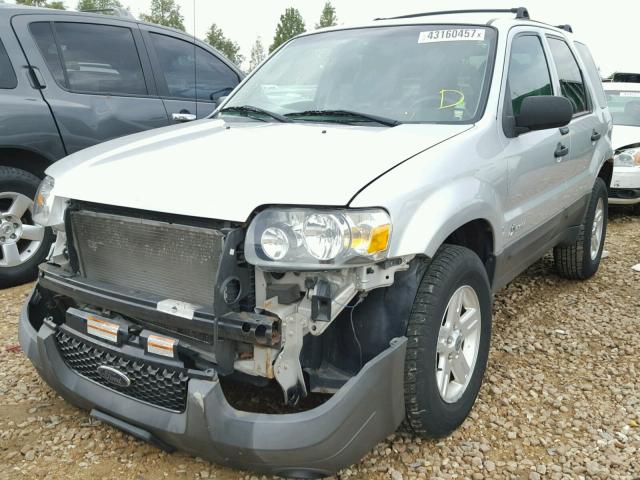 1FMYU95H66KB49063 - 2006 FORD ESCAPE SILVER photo 2