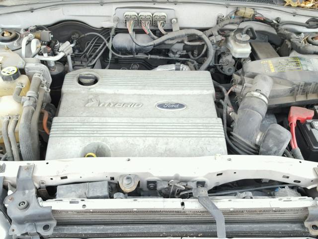 1FMYU95H66KB49063 - 2006 FORD ESCAPE SILVER photo 7