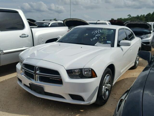 2C3CDXBGXEH359349 - 2014 DODGE CHARGER SE WHITE photo 2