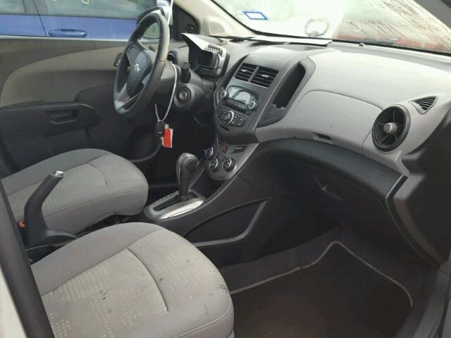 1G1JA5SHXC4197492 - 2012 CHEVROLET SONIC LS 银色 照片 5