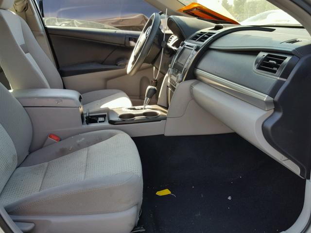 4T1BF1FK9CU036025 - 2012 TOYOTA CAMRY BASE SILVER photo 5