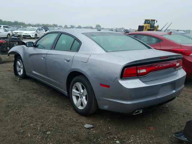 2C3CDXBG9DH571495 - 2013 DODGE CHARGER SE SILVER photo 3