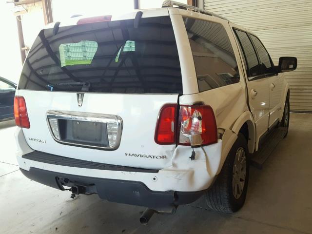 5LMFU27R54LJ32392 - 2004 LINCOLN NAVIGATOR Blanc photo 9