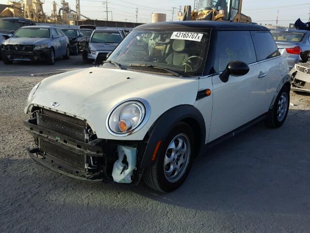 WMWSU3C55DT680856 - 2013 MINI COOPER TWO TONE photo 2