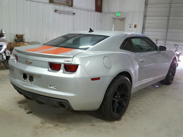 2G1FT1EW3A9158210 - 2010 CHEVROLET CAMARO SS SILVER photo 4