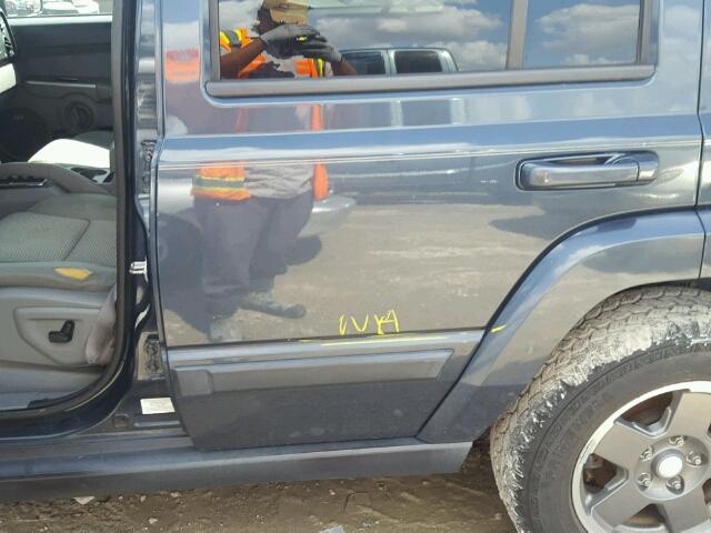 1J8HG48P37C676192 - 2007 JEEP COMMANDER ლურჯი ფოტო 9