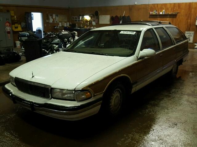 1G4BR82P0TR414737 - 1996 BUICK ROADMASTER WHITE photo 2