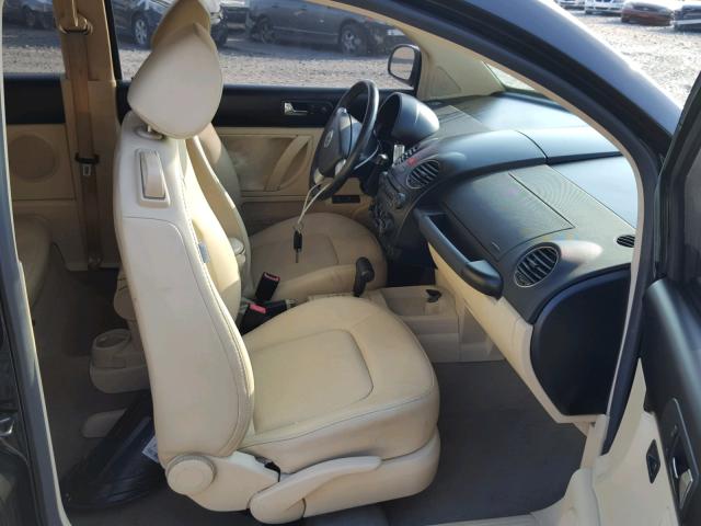 3VWPW31C39M509921 - 2009 VOLKSWAGEN NEW BEETLE Qara foto 5