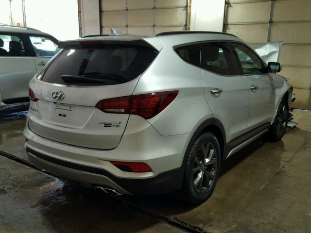 5XYZWDLA6HG445334 - 2017 HYUNDAI SANTA FE S SILVER photo 4