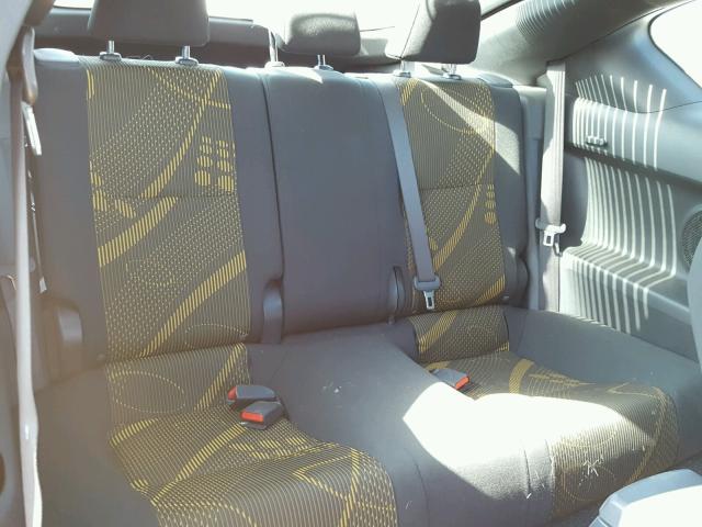 JTKJF5C71C3026207 - 2012 TOYOTA SCION TC 黄色 照片 6