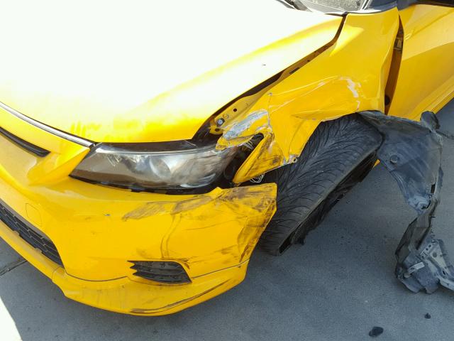 JTKJF5C71C3026207 - 2012 TOYOTA SCION TC 黄色 照片 9