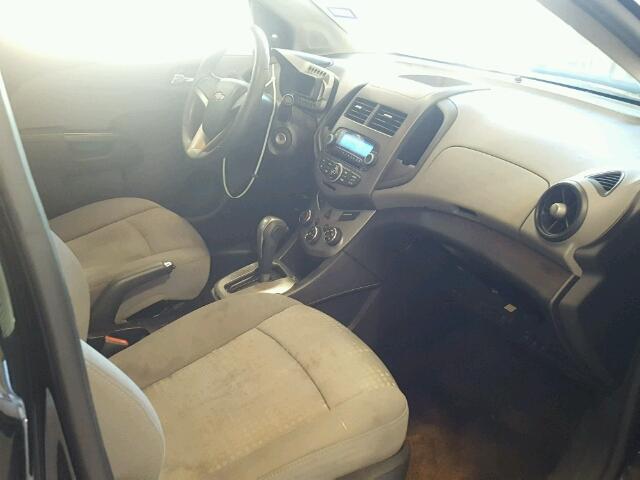 1G1JA5SH7C4163235 - 2012 CHEVROLET SONIC LS Սև լուսանկար 5