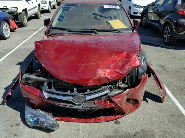 4T1BF1FK8HU815603 - 2017 TOYOTA CAMRY LE RED photo 9