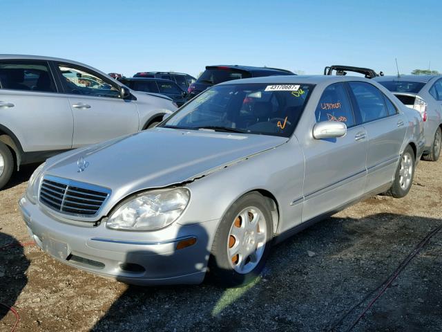 WDBNG70J6YA085367 - 2000 MERCEDES-BENZ S 430 SILVER photo 2