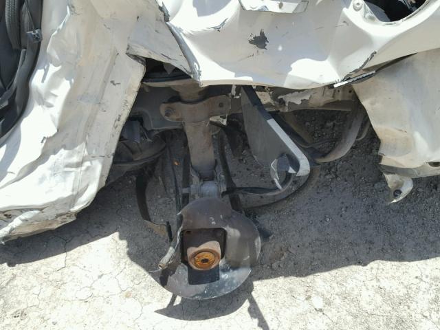 2G2WP522151253538 - 2005 PONTIAC GRAND PRIX WHITE photo 9