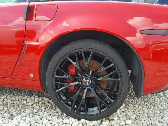 1G1YY26E865103617 - 2006 CHEVROLET CORVETTE Z RED photo 9