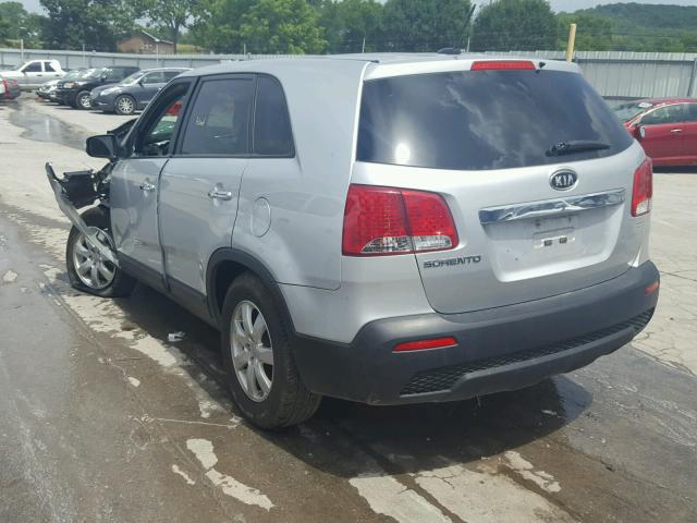 5XYKT3A15CG288007 - 2012 KIA SORENTO BA SILVER photo 3