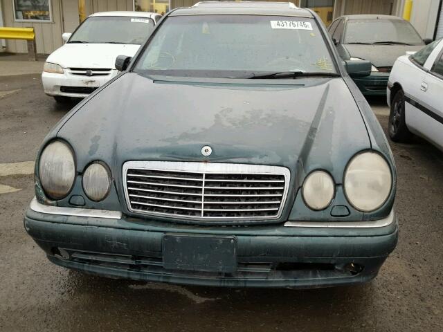 WDBJF72F5VA304485 - 1997 MERCEDES-BENZ E 420 GREEN photo 9