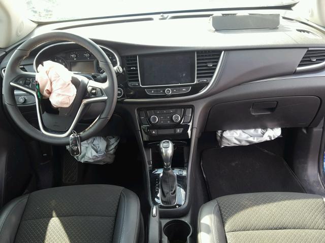 KL4CJASB5HB128291 - 2017 BUICK ENCORE PRE Blau Foto 9