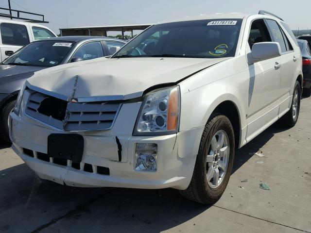 1GYEE637890142901 - 2009 CADILLAC SRX WHITE photo 2