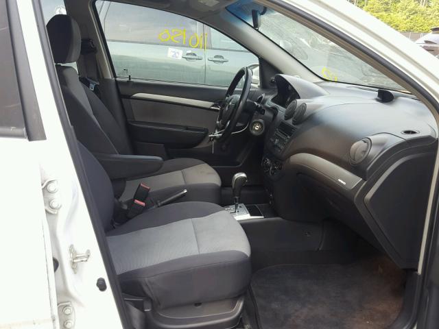 KL1TD6DEXBB229388 - 2011 CHEVROLET AVEO LS WHITE photo 5