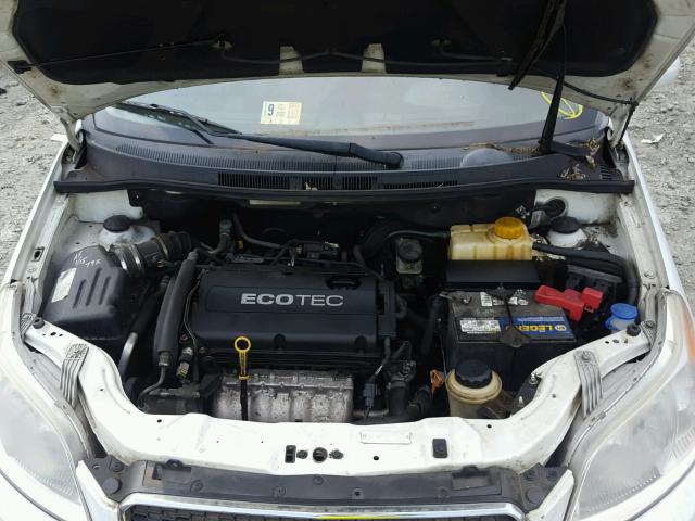 KL1TD6DEXBB229388 - 2011 CHEVROLET AVEO LS WHITE photo 7