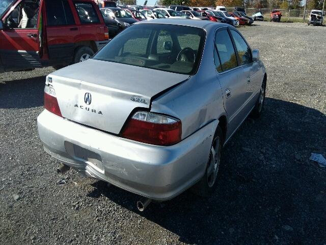 19UUA56632A805612 - 2002 ACURA 3.2TL SILVER photo 4