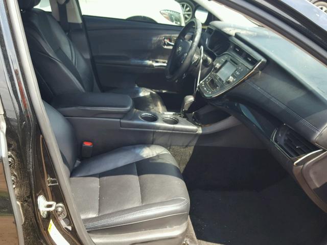 4T1BK1EB4FU137135 - 2015 TOYOTA AVALON XLE 黑色 照片 5