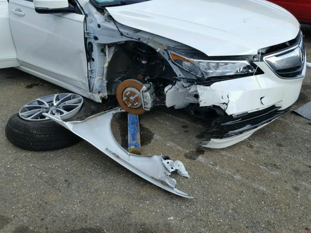 19UUB2F55HA007205 - 2017 ACURA TLX TECH WHITE photo 9