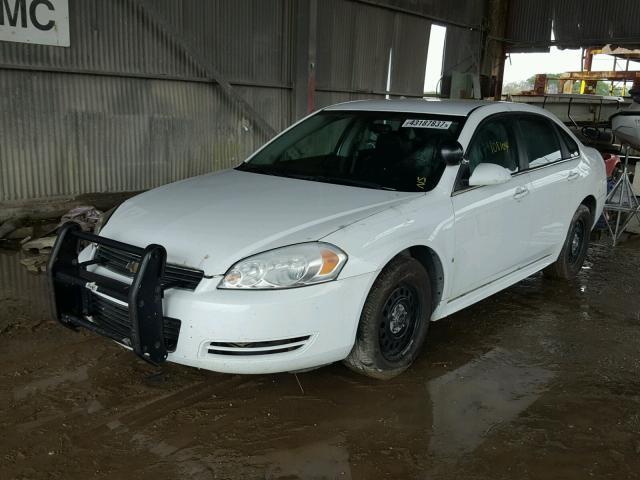 2G1WD5EM3A1127783 - 2010 CHEVROLET IMPALA POL WHITE photo 2