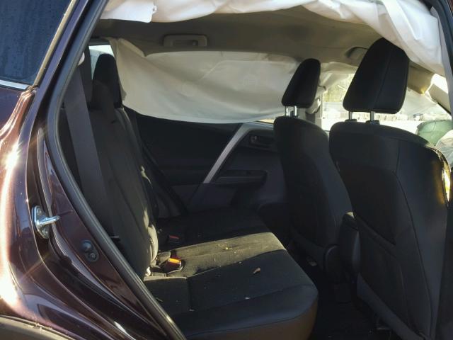 2T3BFREV6HW600299 - 2017 TOYOTA RAV4 勃艮第红 照片 6