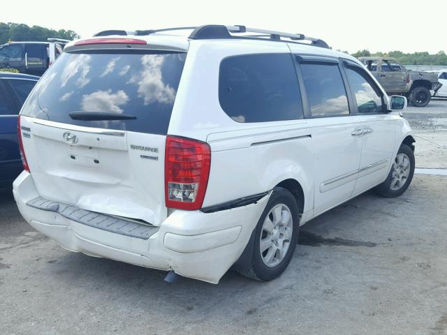 KNDMC233776023793 - 2007 HYUNDAI ENTOURAGE WHITE photo 4