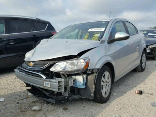 1G1JB5SH7H4151204 - 2017 CHEVROLET SONIC LS 银色 照片 2