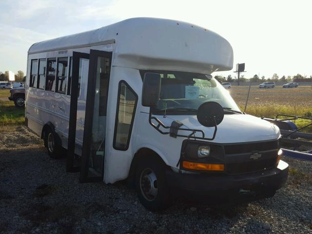 1GB3G2BG1C1107284 - 2012 CHEVROLET EXPRESS G3 WHITE photo 1