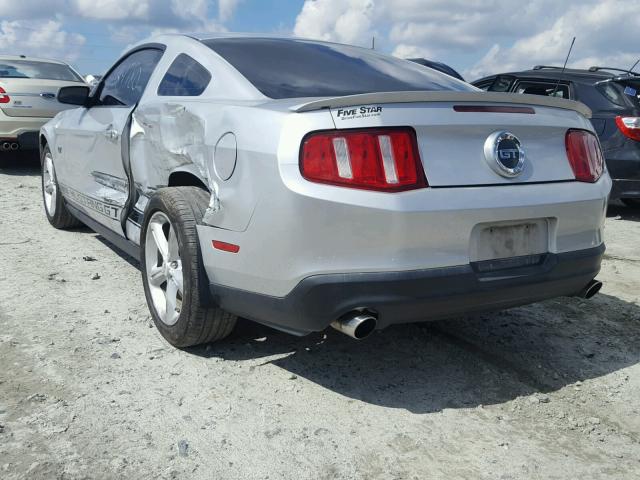 1ZVBP8CH0A5117387 - 2010 FORD MUSTANG GT SILVER photo 3