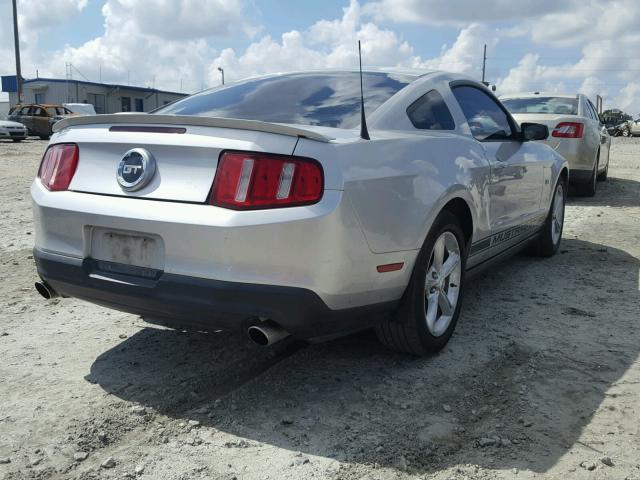 1ZVBP8CH0A5117387 - 2010 FORD MUSTANG GT SILVER photo 4