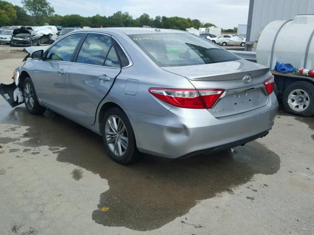 4T1BF1FK5GU525396 - 2016 TOYOTA CAMRY LE SILVER photo 3