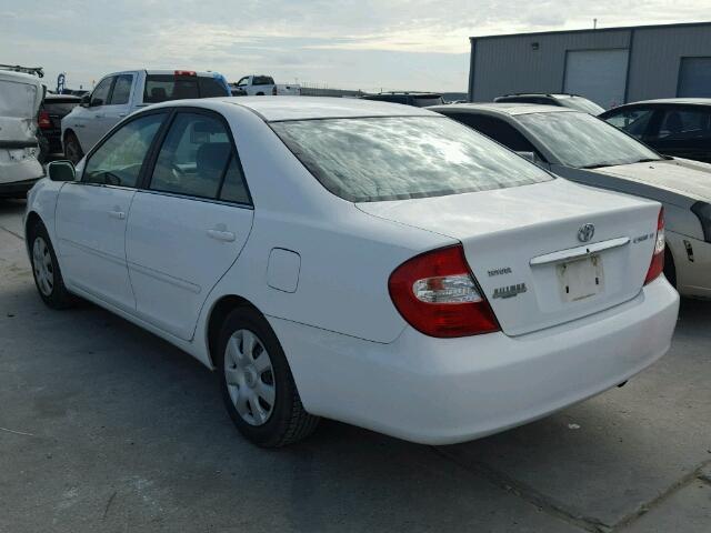 4T1BE32K12U086081 - 2002 TOYOTA CAMRY LE 白色 照片 3