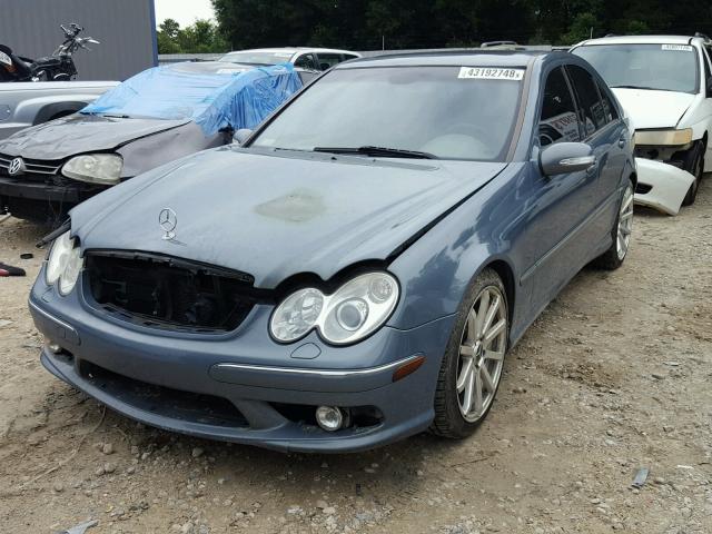 WDBRF76J45F682091 - 2005 MERCEDES-BENZ C 55 AMG BLUE photo 2